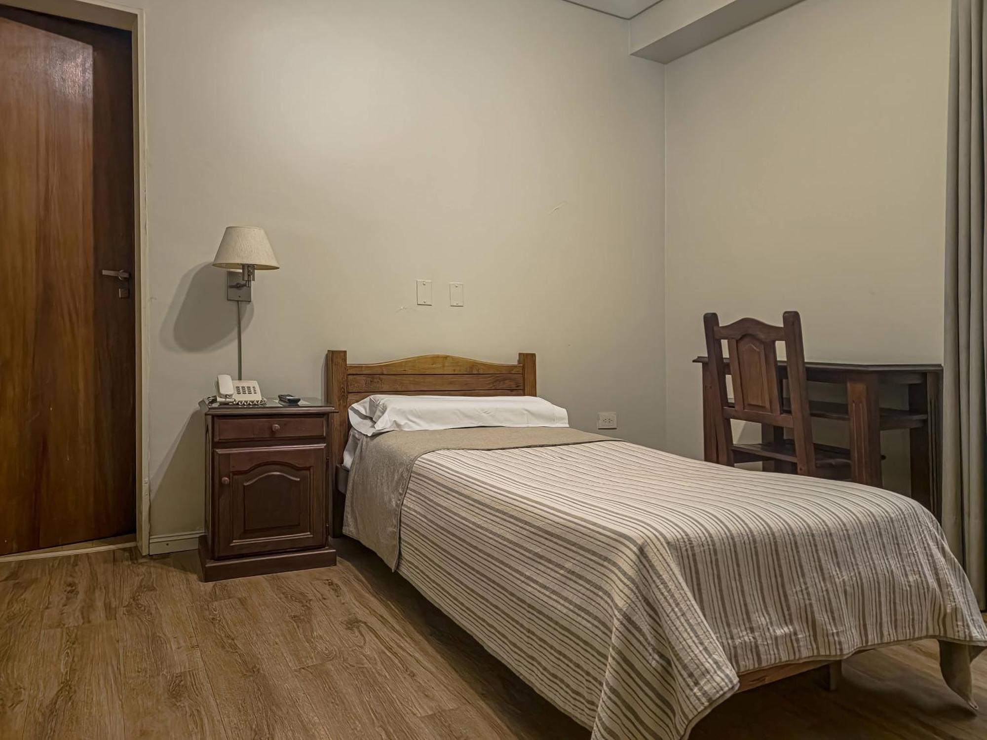Hotel Marbella Буенос Айрес Екстериор снимка